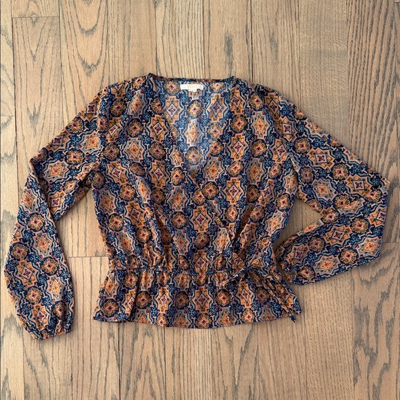 Tops - Tulle Brand Women’s Patterned Wrap Top Size X-Small